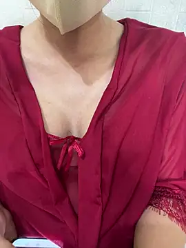 Snapshot of Amee_ chatting on April 8, 5:36 pm Amee online show from April 8, 5:36 pm