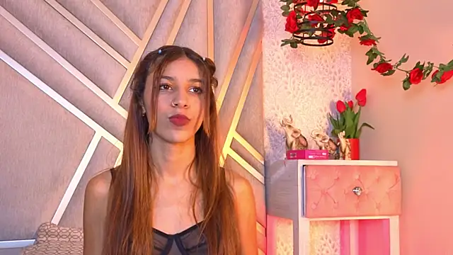 ValerieWoodsl online show from April 26, 9:12 pm