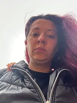 vitoria bell online show from April 8, 12:06 pm