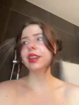 leiawifey online show from April 7, 2:41 pm