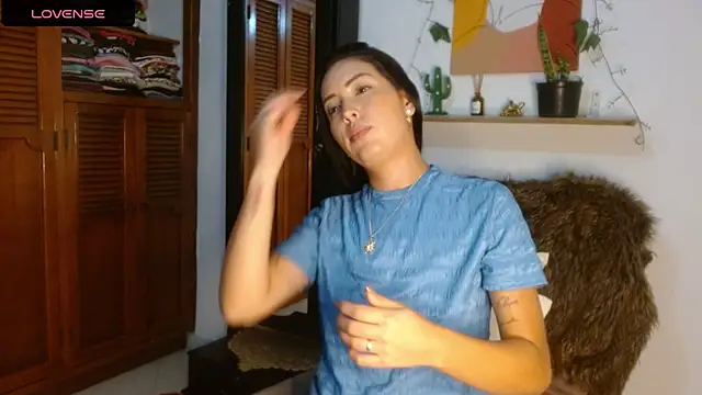 ivanna dl online show from May 23, 1:04 am