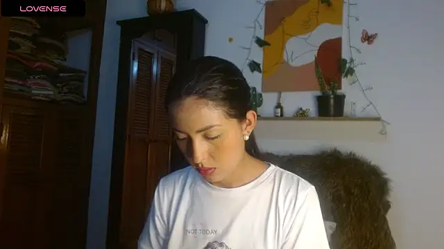 ivanna dl online show from May 26, 1:04 am