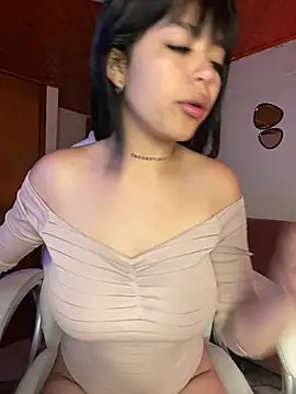 Violetaa pink18 online show from May 12, 2:34 pm