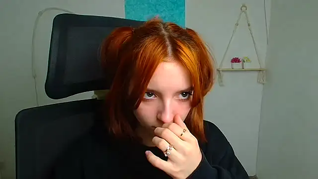 Butterfly Milly online show from April 15, 11:49 am