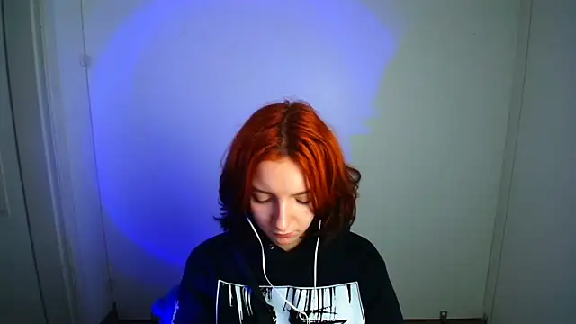 Butterfly Milly online show from May 14, 1:19 pm
