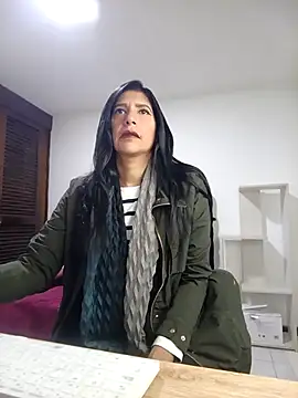 SamanthaRosse01  online show from May 11, 11:33 am