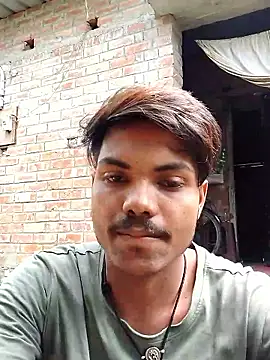 Snapshot of luck00y chatting on June 12, 3:37 am luck00y online show from June 12, 3:37 am