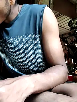 luck00y online show from May 4, 3:21 am