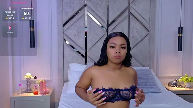 Valentina-Garcia online show from April 26, 4:54 am