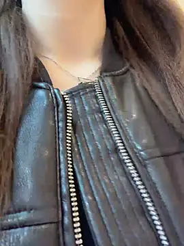 AnitaFly online show from May 21, 1:30 pm