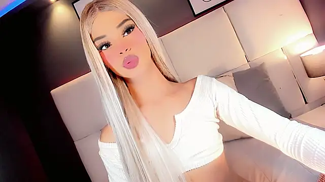 Kornylovee online show from April 23, 9:05 pm