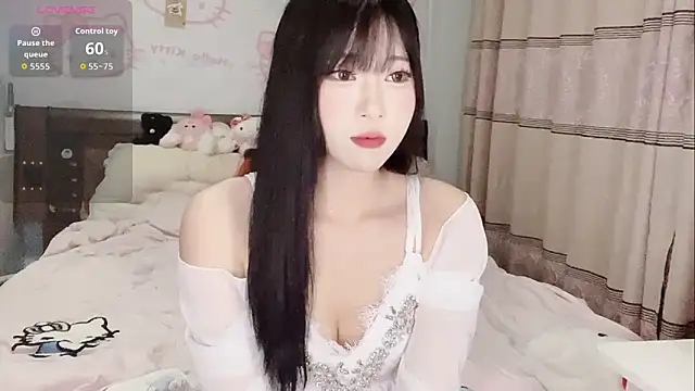 YINUO-QJ online show from April 14, 4:23 pm