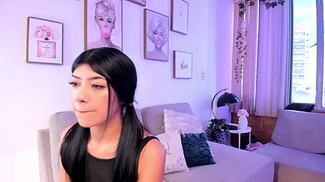emilydolly  online show from May 23, 2:49 pm