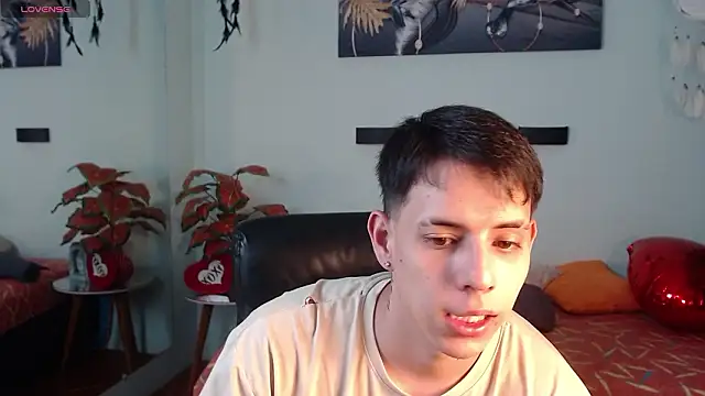 Snapshot of RoaSexi25 chatting on March 28, 3:29 am RoaSexi25 online show from March 28, 3:29 am