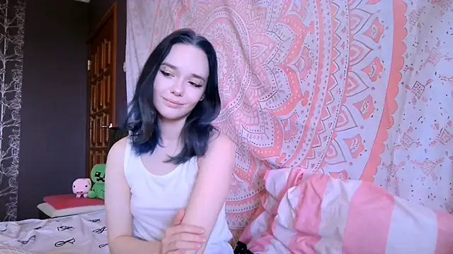 baby onface online show from April 12, 8:28 am