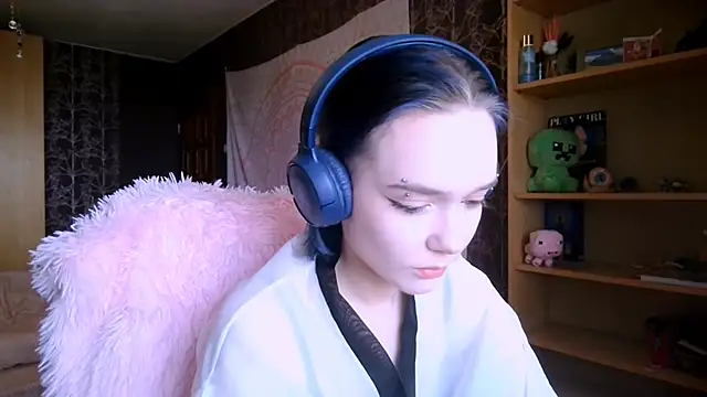 baby onface online show from May 14, 8:33 am