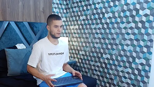 Joaho Fernandez online show from June 20, 10:09 am