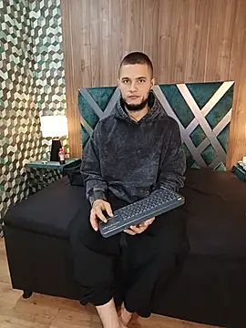 Joaho Fernandez online show from July 2, 3:23 am