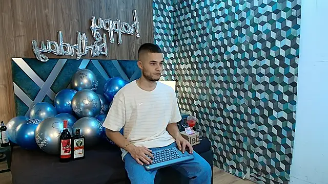 Joaho Fernandez online show from July 8, 9:37 pm