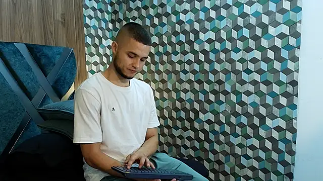 Joaho Fernandez online show from May 29, 10:16 pm