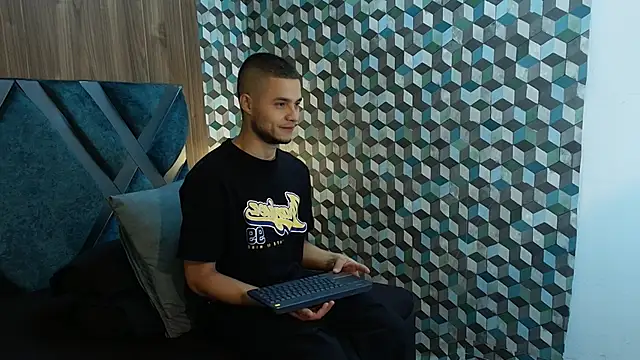 Joaho Fernandez online show from May 19, 1:56 am