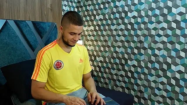Joaho Fernandez online show from June 14, 2:24 am