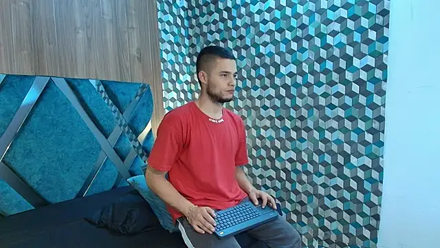 Joaho Fernandez online show from July 16, 6:27 pm