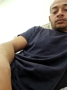 QueueedActivist online show from March 26, 2:04 pm