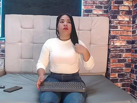 Snapshot of misaki303av chatting on March 28, 12:39 pm misaki303av online show from March 28, 12:39 pm