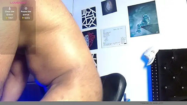 romanpearce  online show from May 16, 10:31 pm