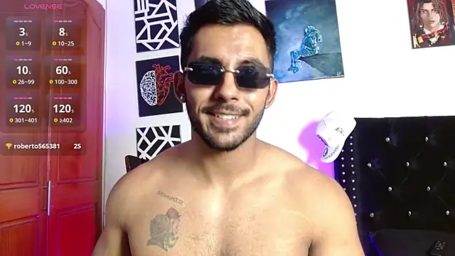 romanpearce  online show from May 27, 8:27 pm