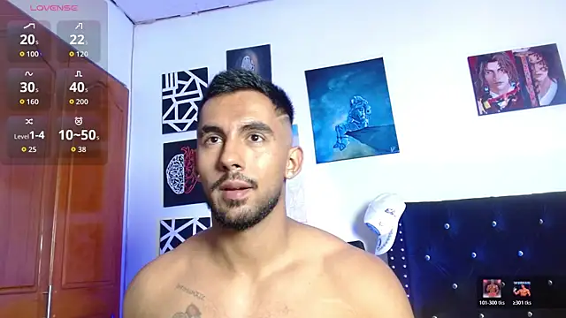 Snapshot of romanpearce_ chatting on June 26, 8:36 pm romanpearce online show from June 26, 8:36 pm