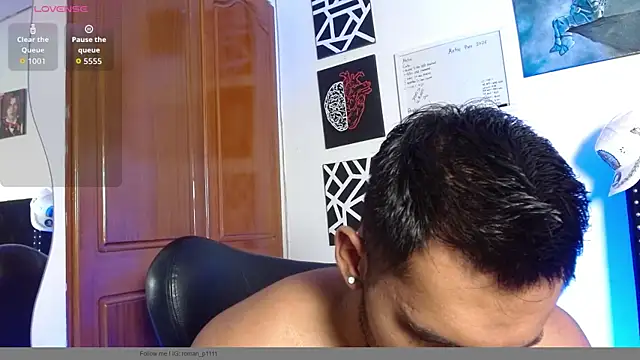 romanpearce  online show from May 15, 8:51 pm