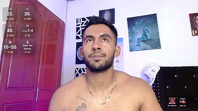 Snapshot of romanpearce_ chatting on July 9, 9:14 pm romanpearce online show from July 9, 9:14 pm
