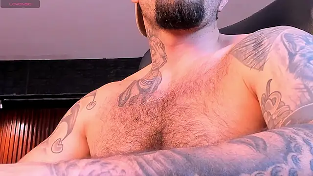 NICK OWEEN26 online show from May 30, 9:31 pm