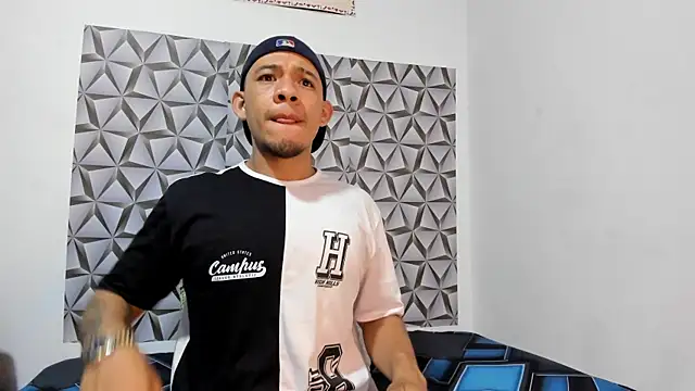 Benjamin lich online show from May 15, 7:34 pm