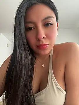 Snapshot of mila_gomez_ chatting on July 1, 9:59 pm mila gomez online show from July 1, 9:59 pm