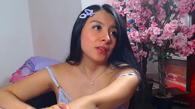 Snapshot of mila_gomez_ chatting on June 16, 11:49 pm mila gomez online show from June 16, 11:49 pm