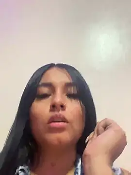 Snapshot of allissonSaenz chatting on March 26, 4:44 am allissonSaenz online show from March 26, 4:44 am