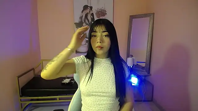 Soffi x x  online show from April 9, 3:41 am