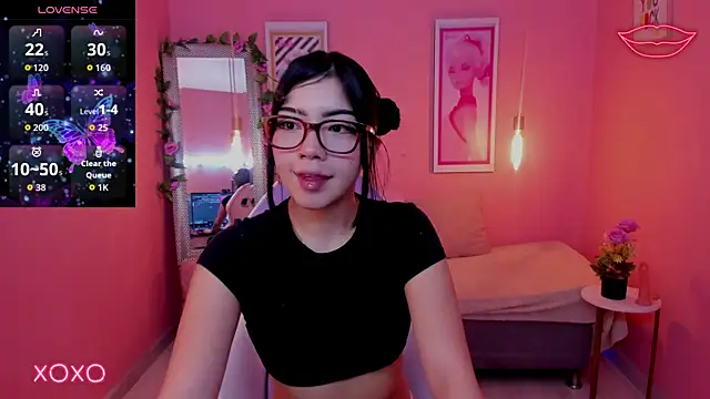 Snapshot of Soffi_x_x_ chatting on June 25, 2:20 am Soffi x x online show from June 25, 2:20 am