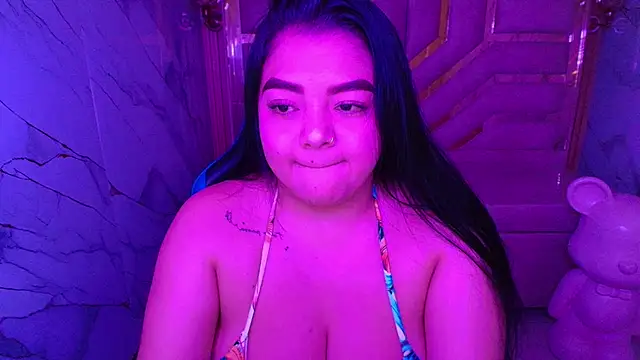 luna  r  online show from April 23, 3:24 am