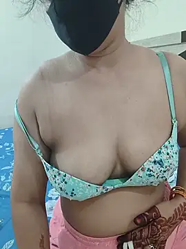 HeartlessGirl online show from May 30, 7:47 am