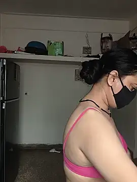 HeartlessGirl online show from May 25, 3:17 am