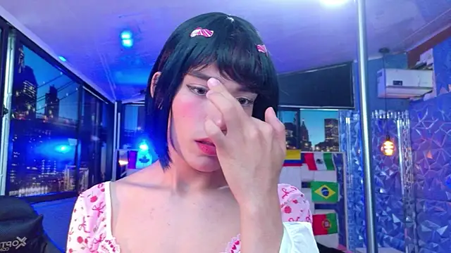 Snapshot of IsaacNovaa chatting on June 14, 2:29 pm IsaacNovaa online show from June 14, 2:29 pm