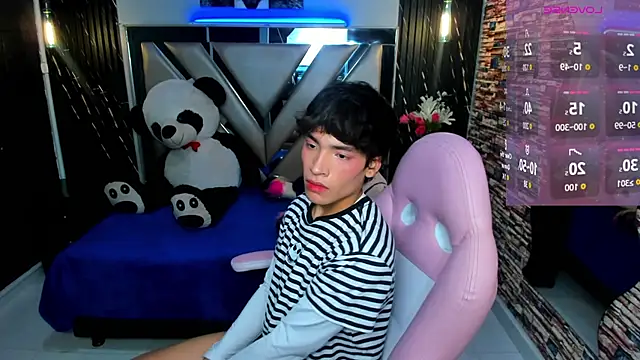 IsaacNovaa online show from March 26, 12:58 pm