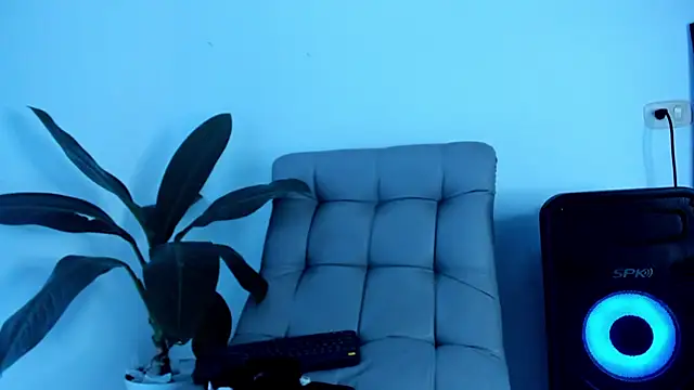 DakotaStills  online show from March 30, 2:18 pm