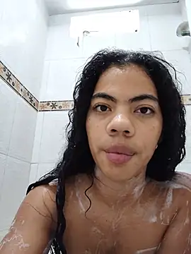 DakotaStills  online show from July 25, 2:34 pm