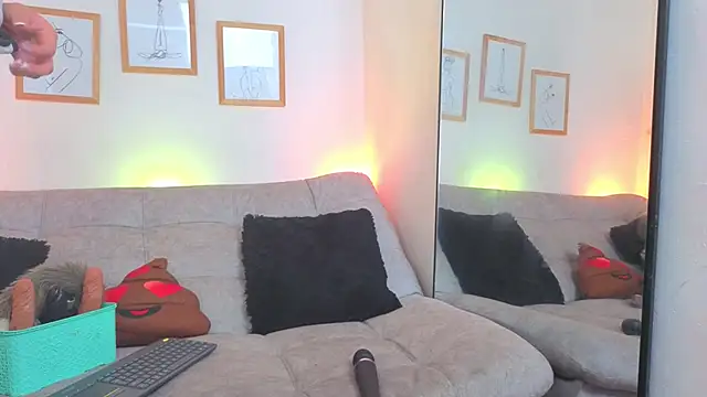 CharlotteCopper  online show from April 19, 10:27 am