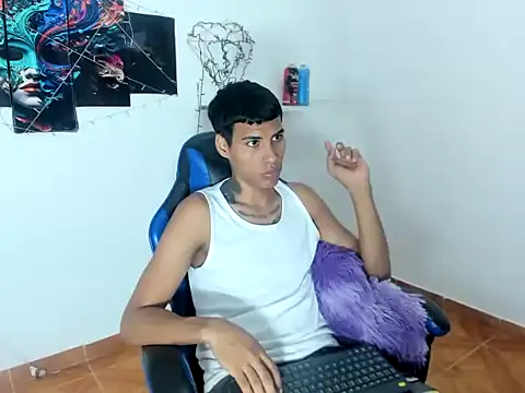 Snapshot of axeel-king chatting on April 4, 4:57 pm axeel-king online show from April 4, 4:57 pm